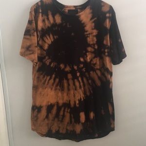 Tye die tee